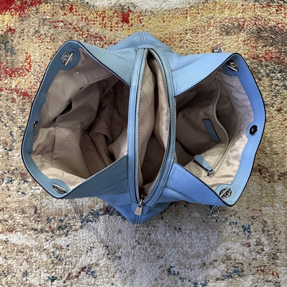 Michael Kors Jerset Soft Leather Chain Tote - Picture 5 of 12